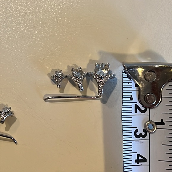 Ear climbers - Picture 9 of 9